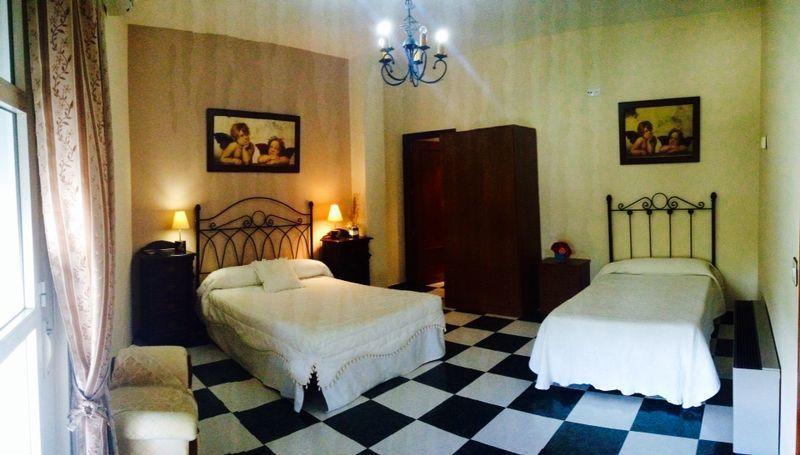 Hostal El Camionero Burguillos Del Cerro Стая снимка