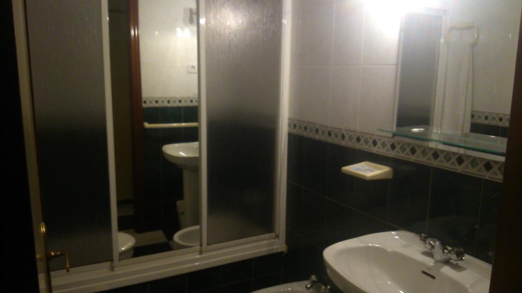 Hostal El Camionero Burguillos Del Cerro Стая снимка